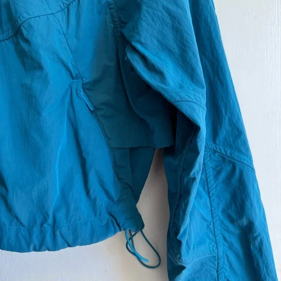 Lululemon Evergreen Cropped Anorak
Hawaiian Blue - Picture 12 of 15